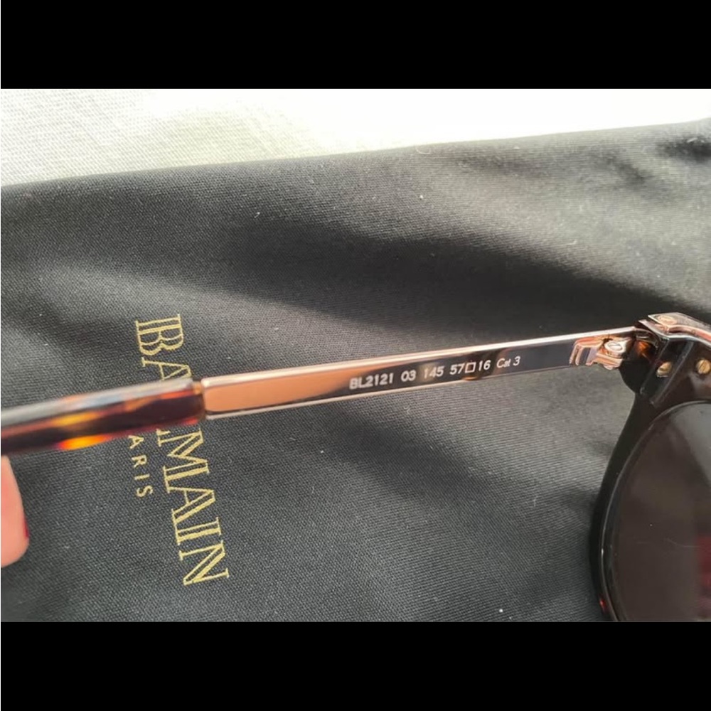 Balmain Sunglasses - Picture 5 of 5
